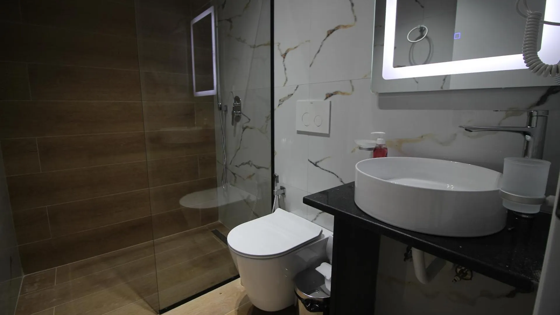 Serenity Apartments Ksamil